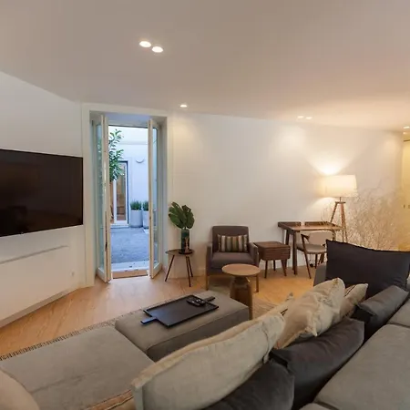 Flh Elegance With Pool & Parking - Non Touristic شقة Lisboa