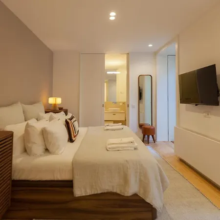 Flh Elegance With Pool & Parking - Non Touristic Lägenhet *